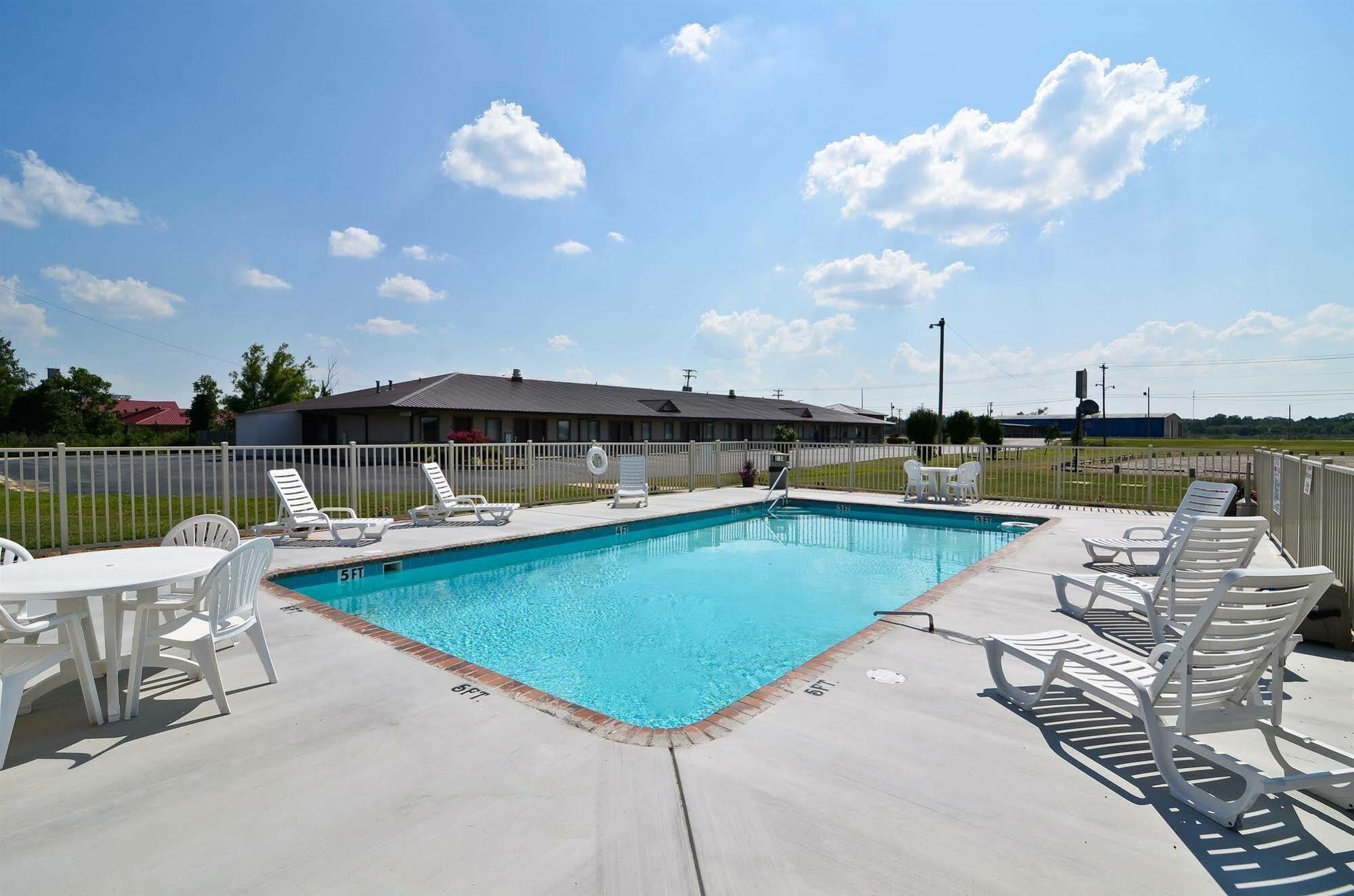 Super 8 By Wyndham Mcgehee Hotel Faciliteter billede